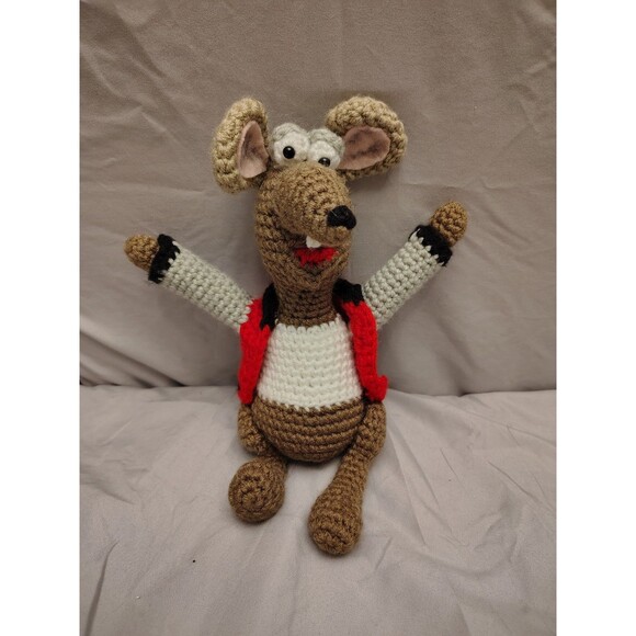 Crocheted Rizzo the Rat - Picture 1 of 1